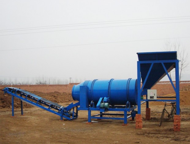 中鐵二十二局京沈客專(zhuān)滾筒式洗石機(jī)工作現(xiàn)場(chǎng)